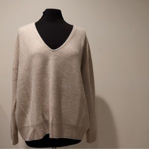 VINCE sweater